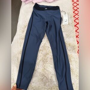 Alo women’s navy blue leggings